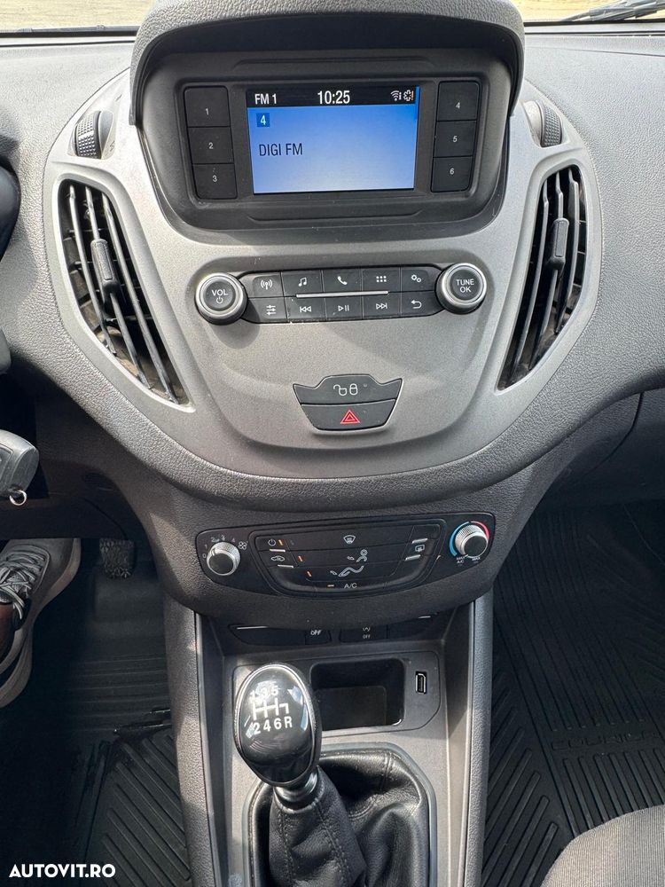 Ford Courier - 7