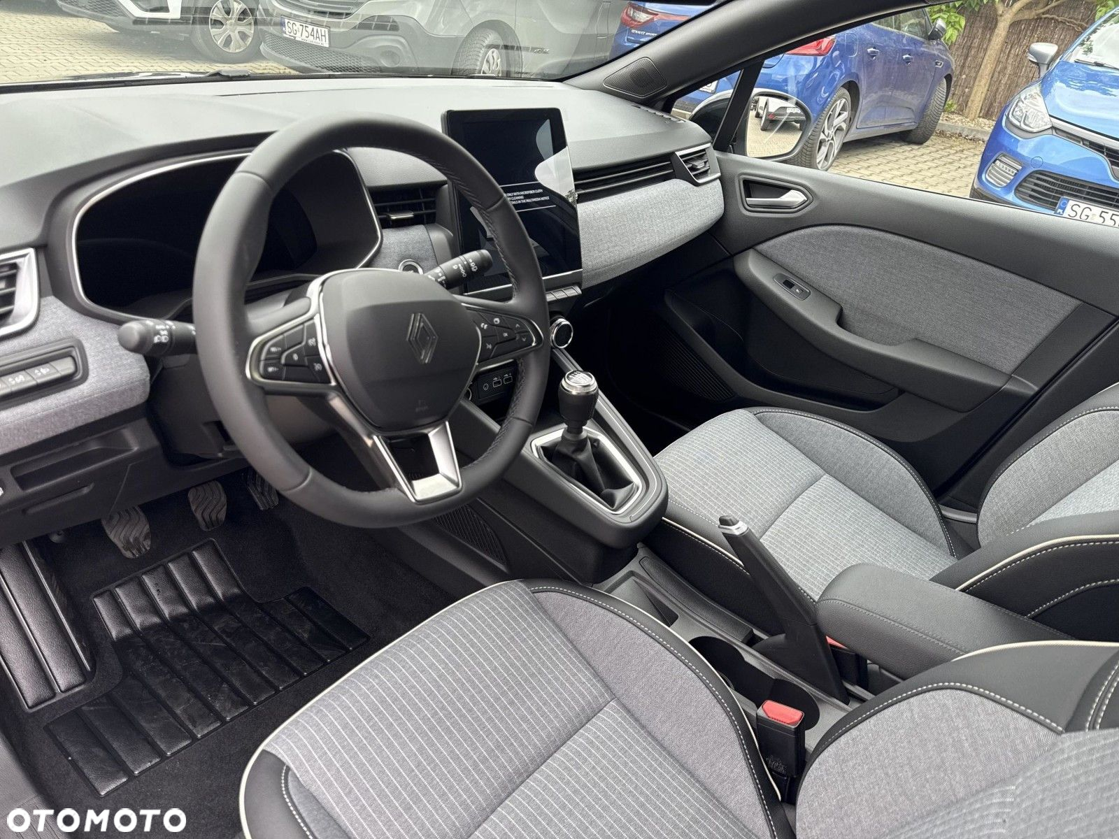 Renault Clio - 9