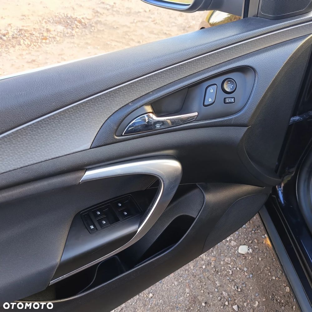 Opel Insignia - 12