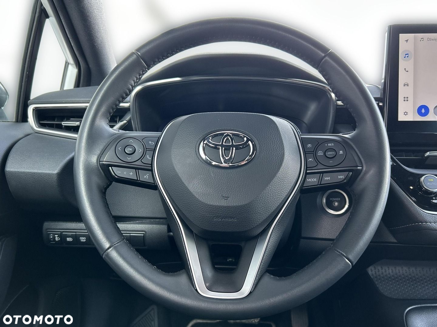 Toyota Corolla 1.8 Hybrid Comfort - 13