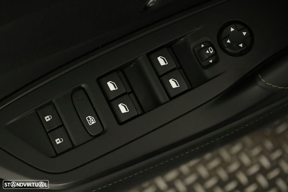 Peugeot 308 1.2 PureTech GT EAT8 - 19