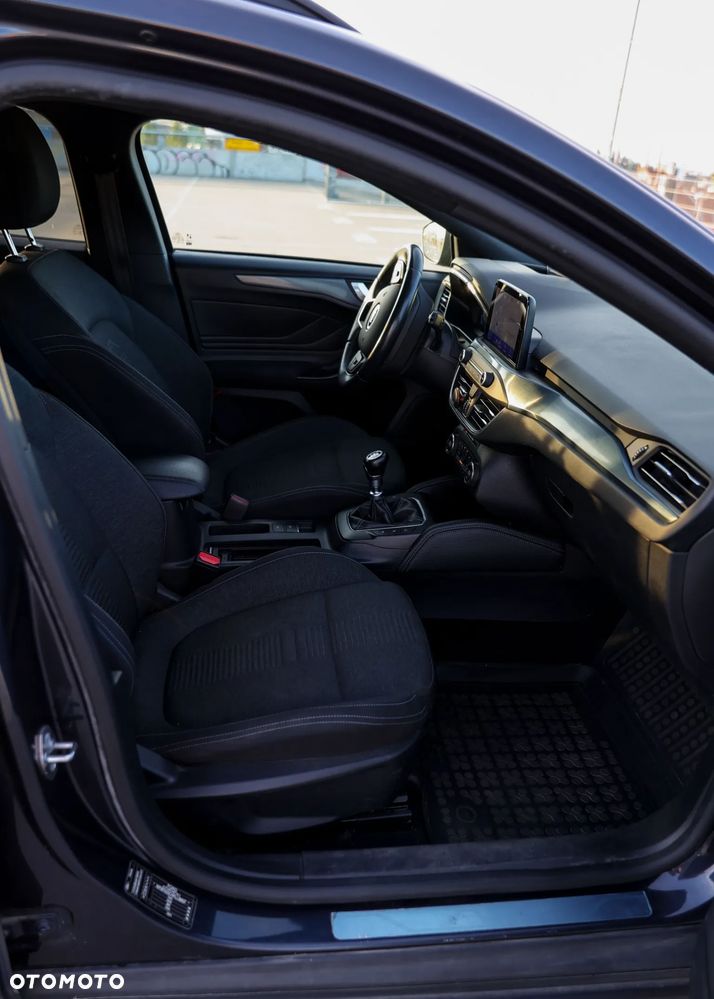 Ford Focus 1.0 EcoBoost mHEV Active X - 13