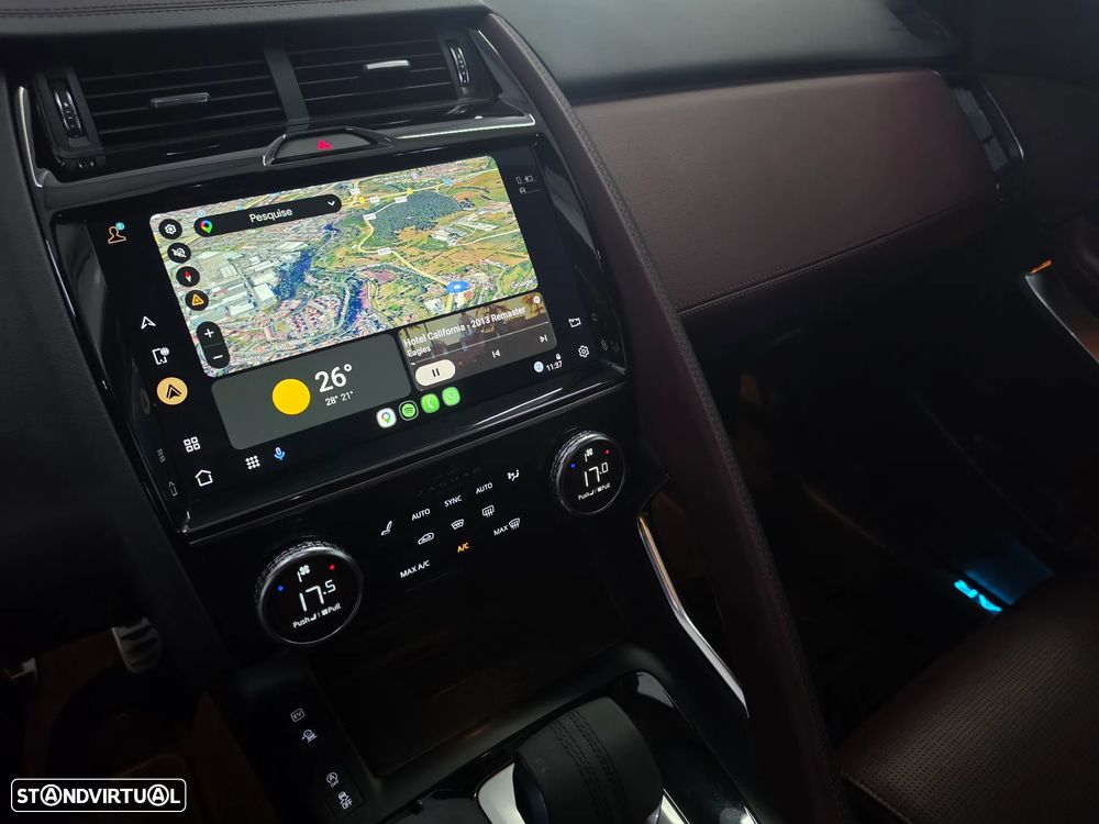 Jaguar E-Pace 1.5 P300e R-Dynamic HSE AWD Aut. - 24