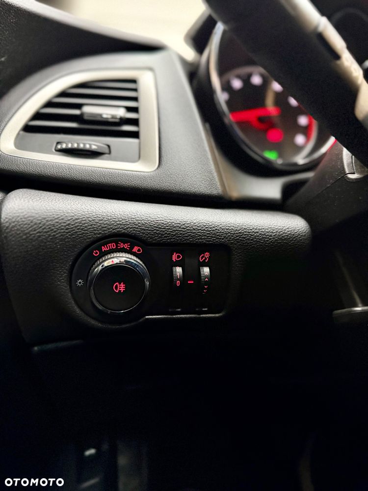 Opel Astra 1.6 Active - 24