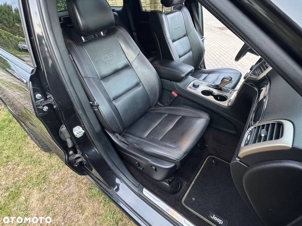 Jeep Grand Cherokee - 14