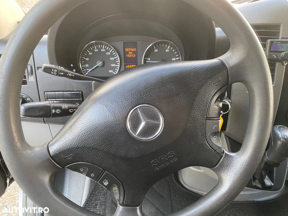 Mercedes-Benz SPRINTER - 15