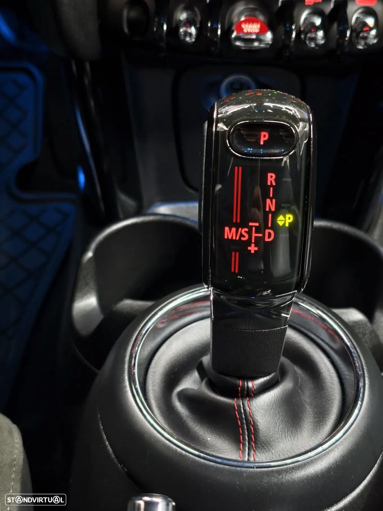 MINI 5 Portas Cooper SD Auto Desportiva - 22