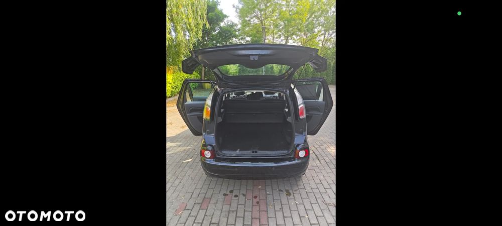 Citroën C3 Picasso 1.4i Exclusive - 11
