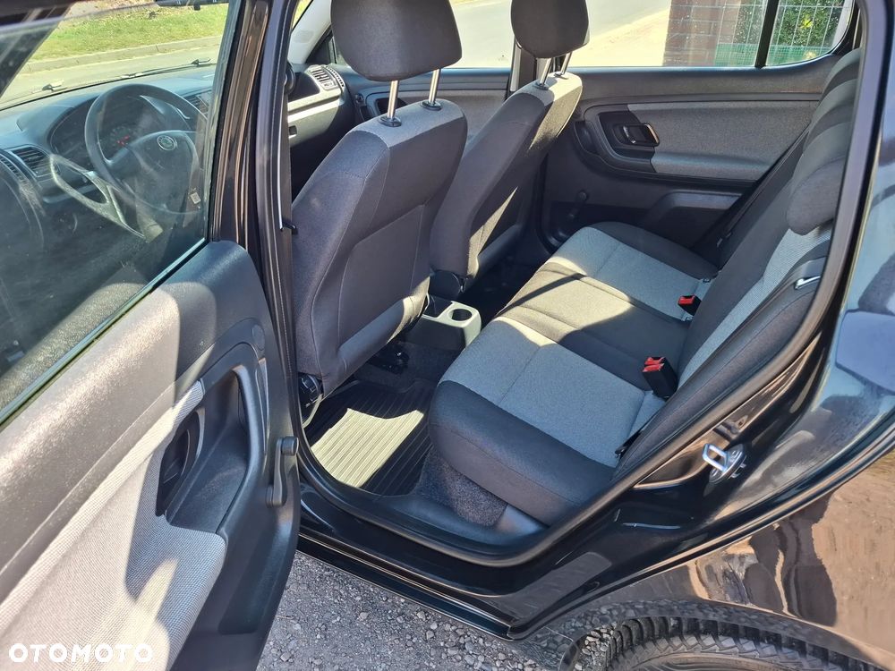 Skoda Fabia 1.2 HTP Active - 16