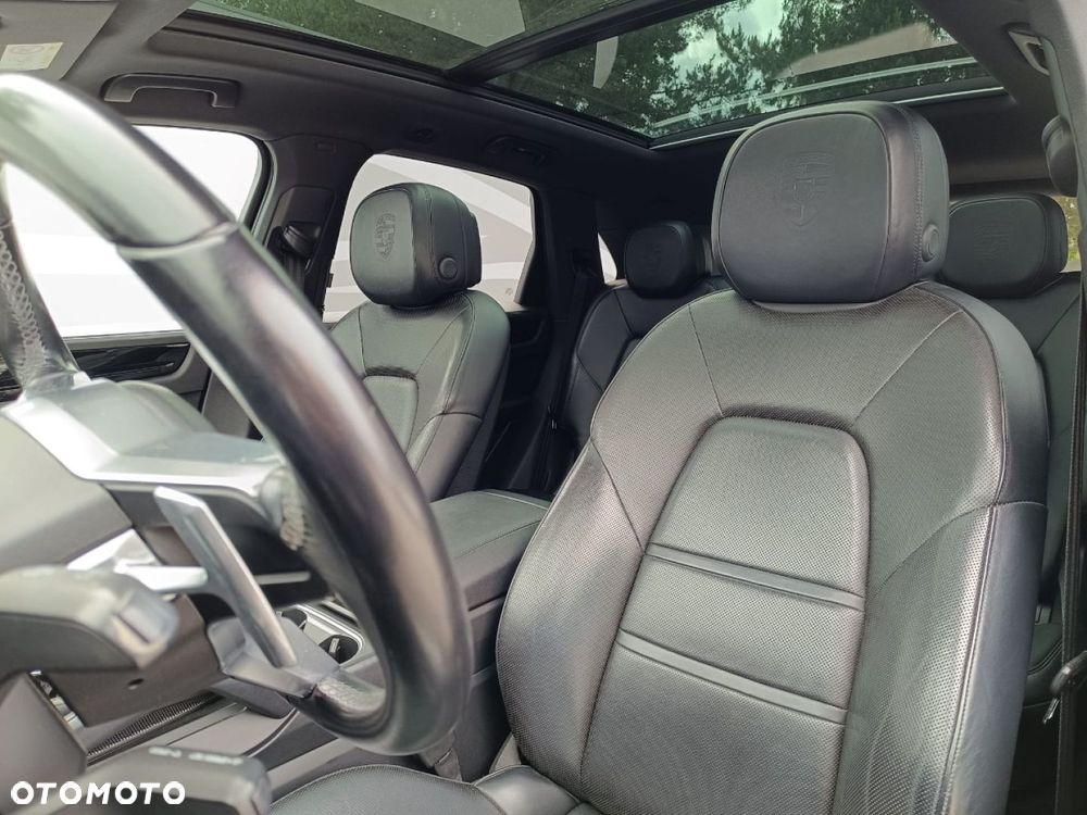 Porsche Cayenne Standard - 28