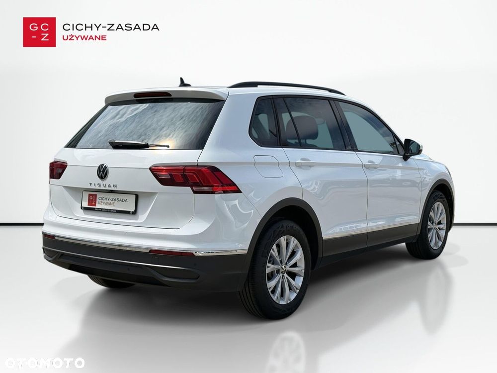 Volkswagen Tiguan - 5