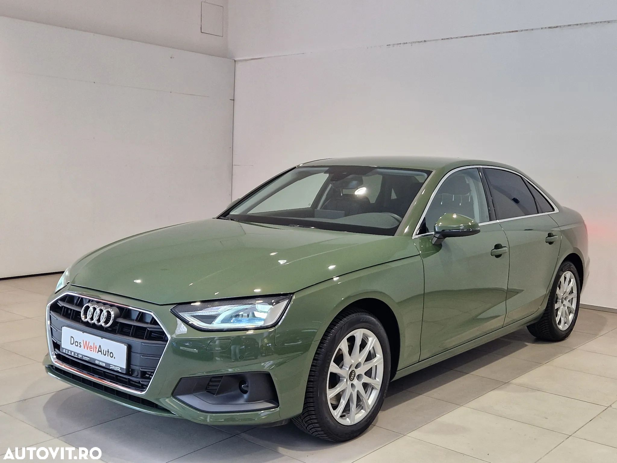 Audi A4 - 1
