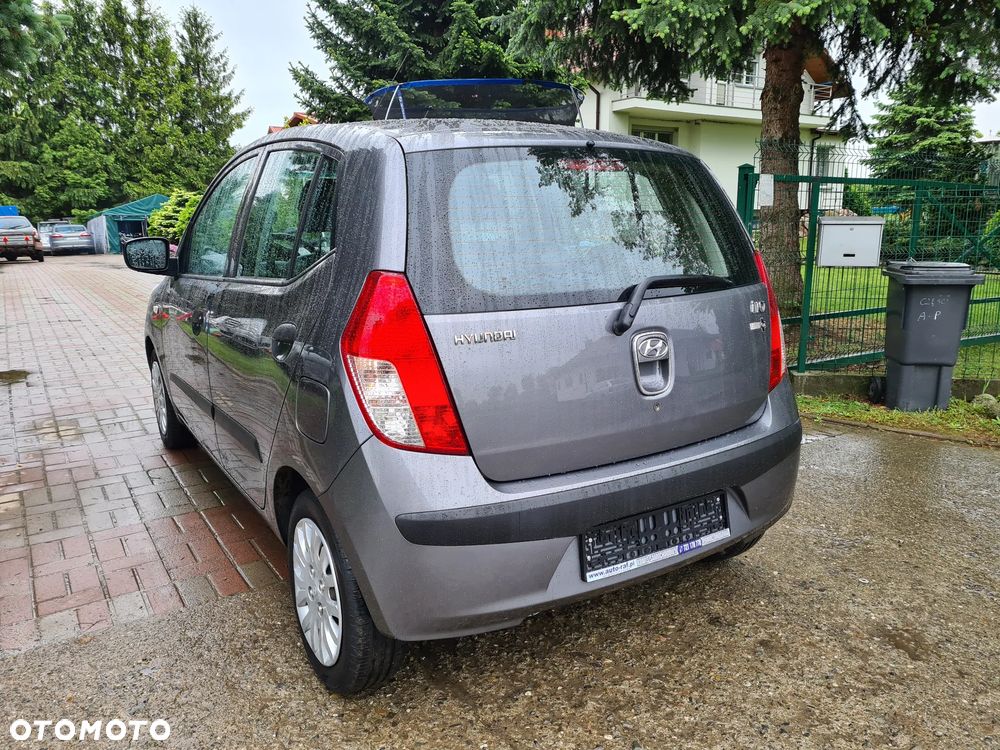 Hyundai i10 1.1 - 15