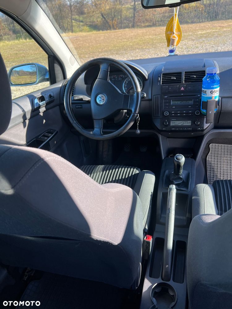 Volkswagen Polo - 8