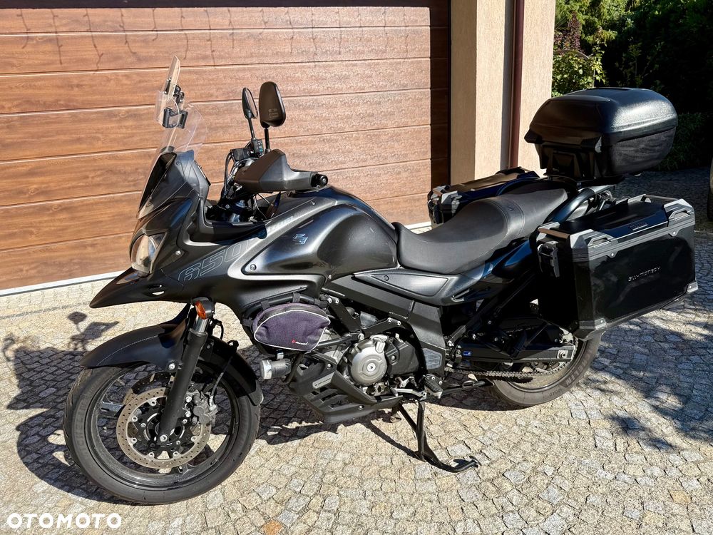 Suzuki V-STROM - 10