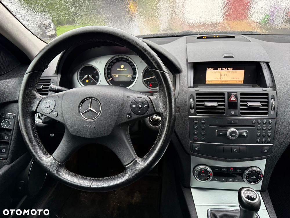 Mercedes-Benz Klasa C 200 Kompressor Avantgarde - 26