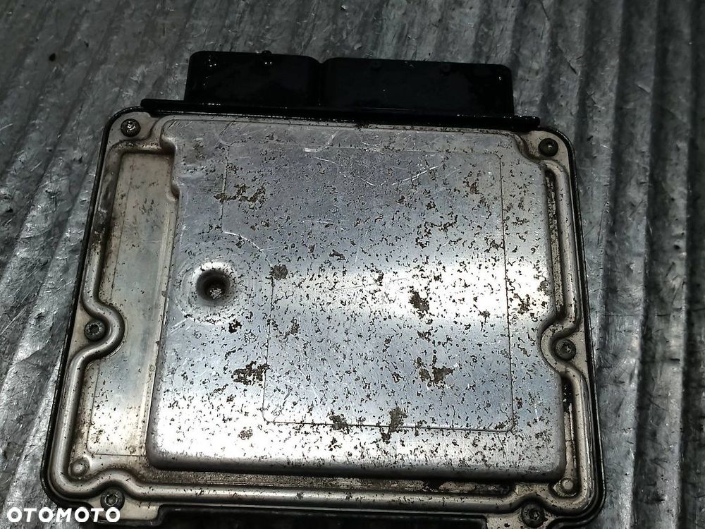 KOMPUTER, STEROWNIK VW GOLF V 03C906056BA 0261S02070 1.6 FSI - 2