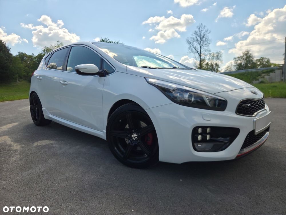 Kia Ceed 1.6 T-GDI GT-Challenge - 3