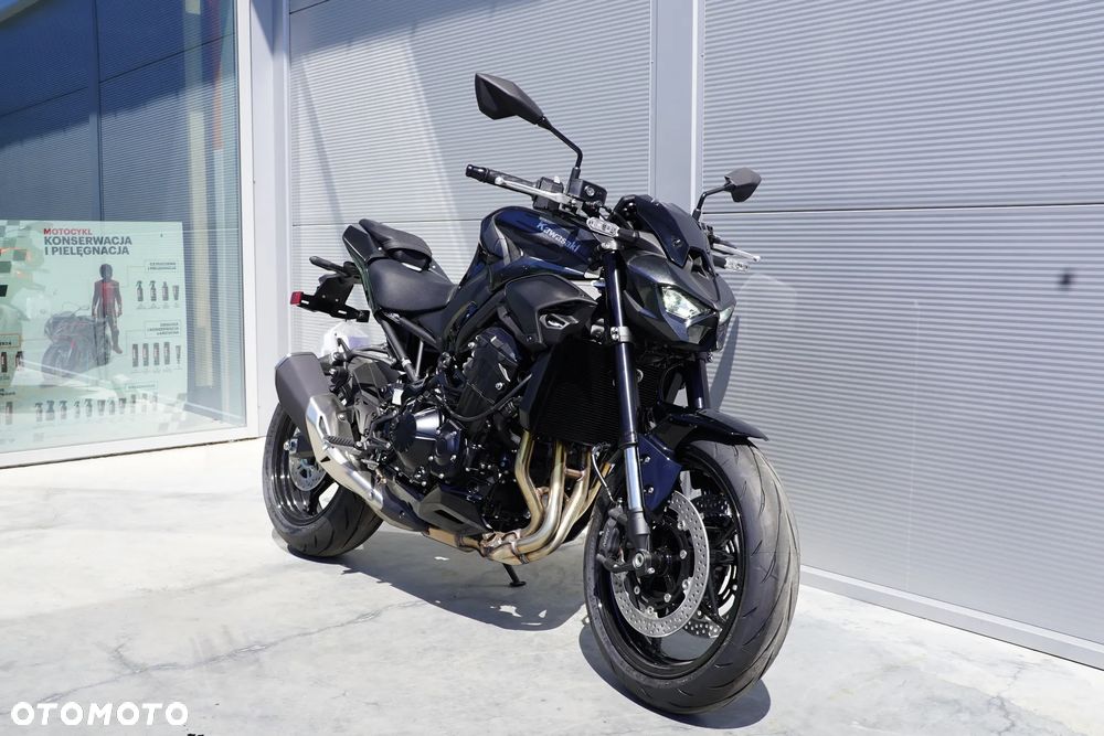 Kawasaki Z 900 - 12