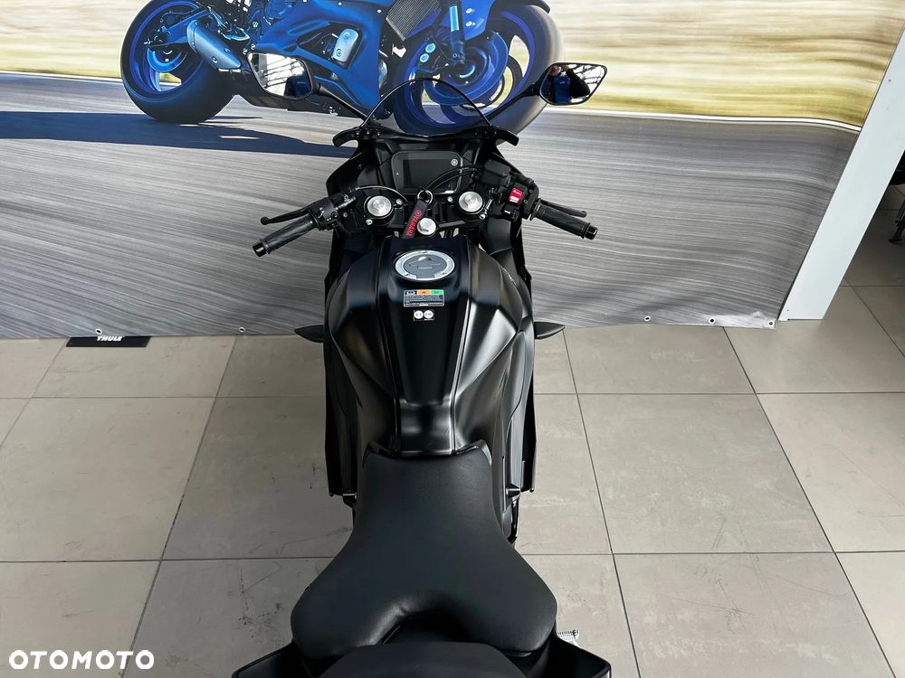 Yamaha R125 - 11