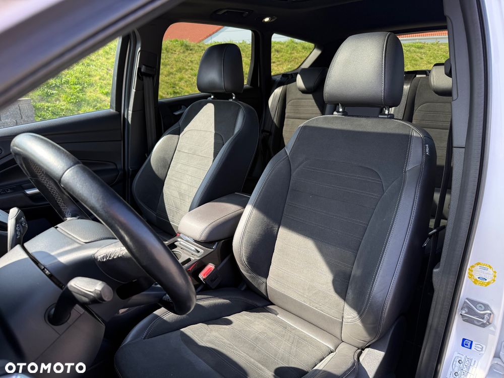 Ford Kuga 2.0 TDCi AWD ST-Line Black - 15