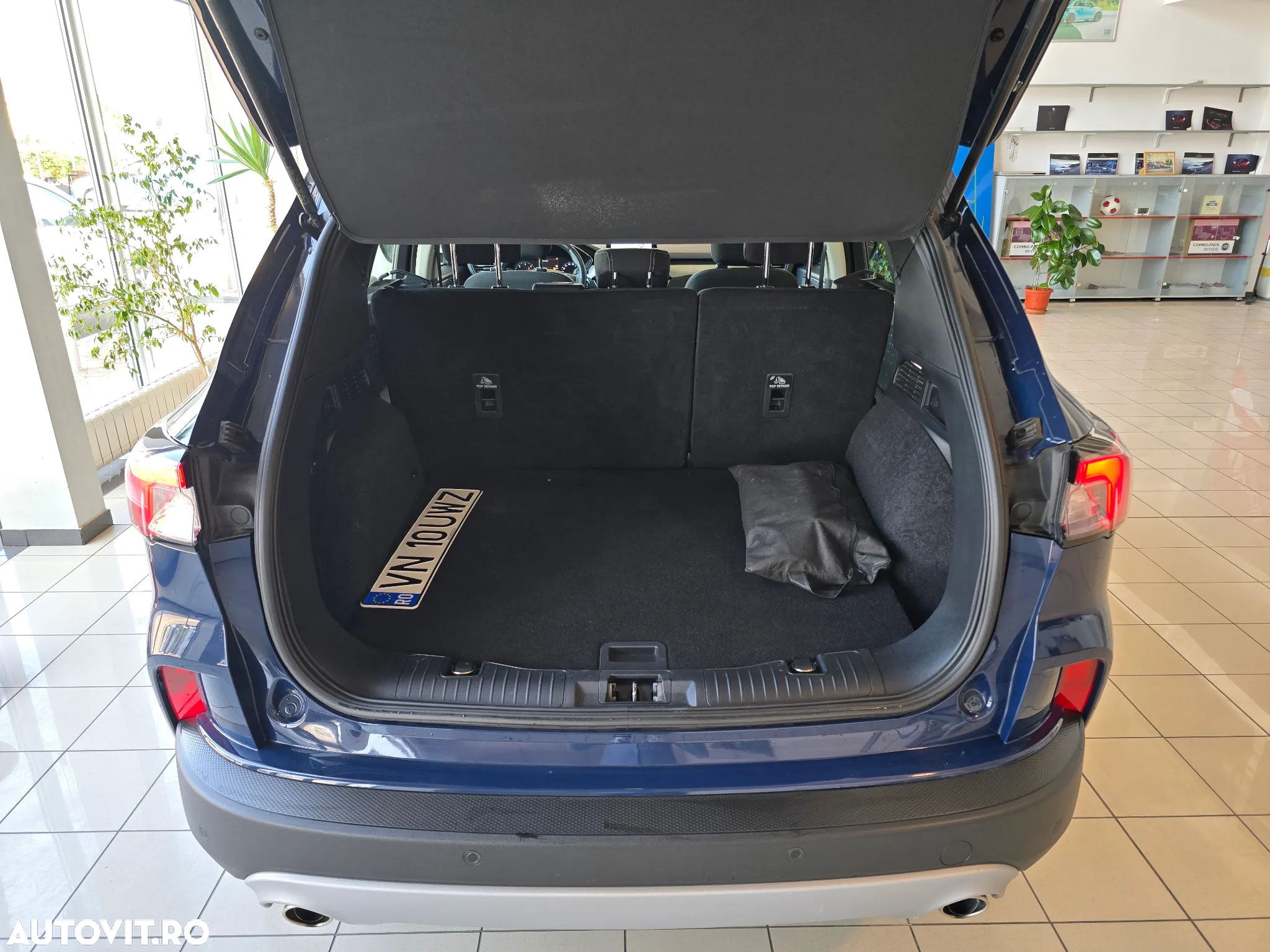 Ford Kuga 1.5 EcoBlue A8 FWD Titanium - 14