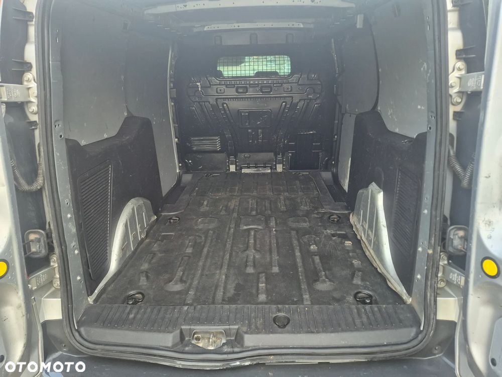 Ford Transit connect - 5