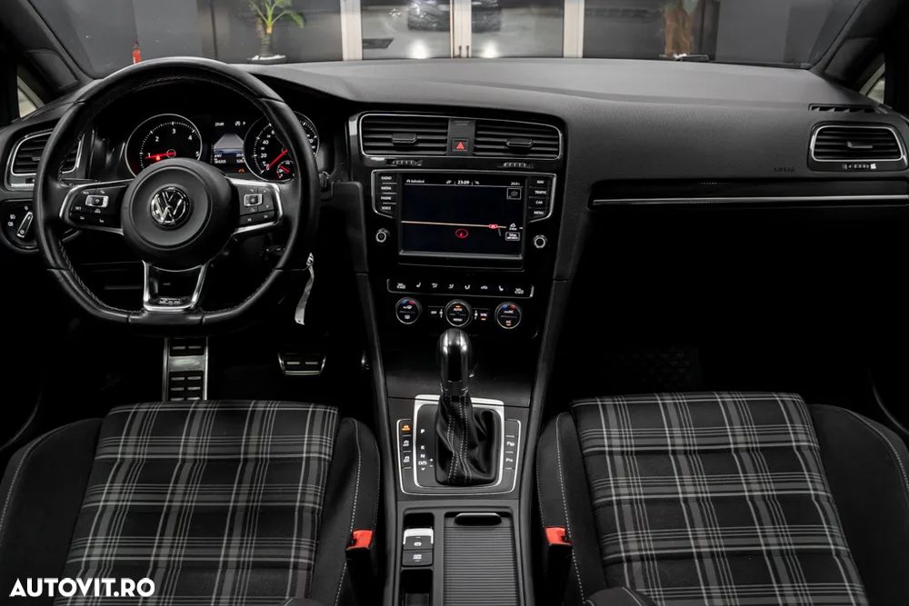 Volkswagen Golf GTD (BlueMotion Technology) DSG - 8