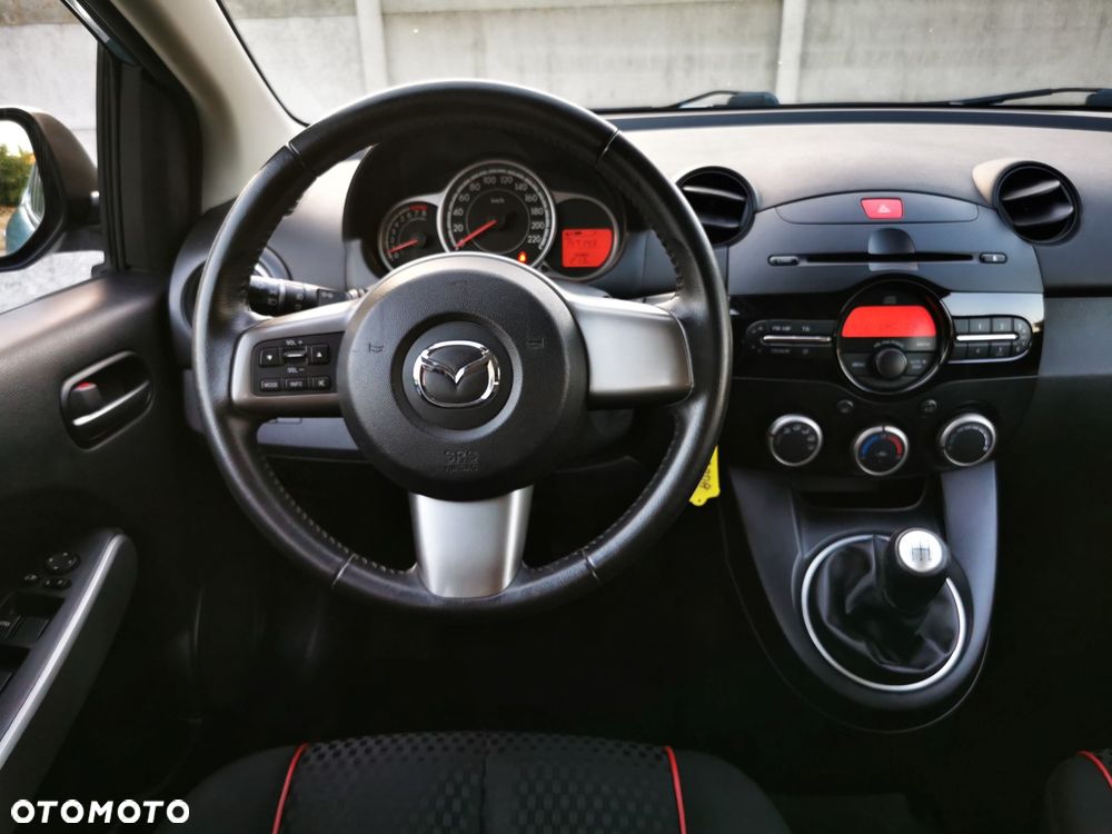 Mazda 2 - 7