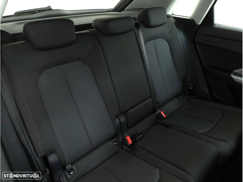 Audi Q3 45 TFSIe S tronic - 17