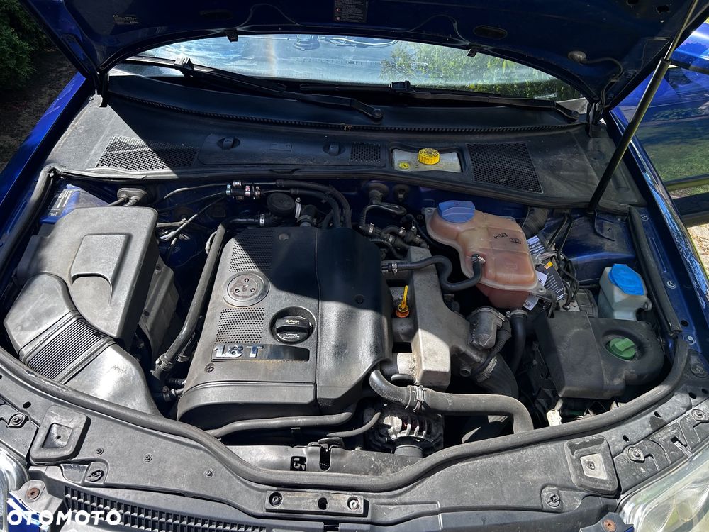 Volkswagen Passat 1.8T Comfortline - 16