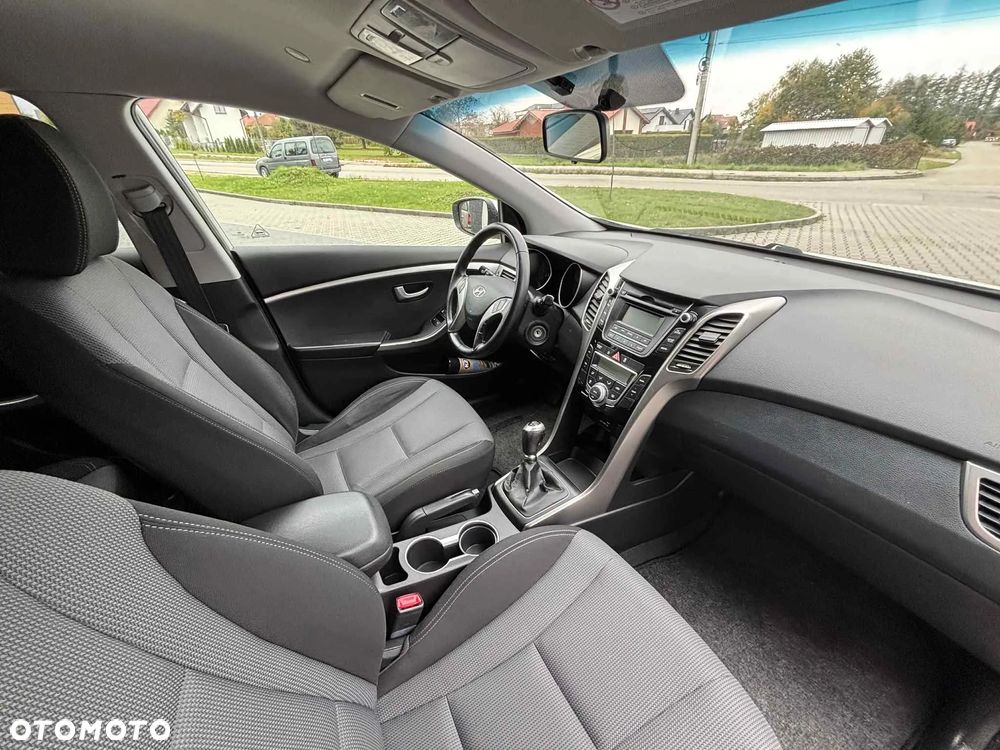 Hyundai i30 1.6 CRDi BlueDrive Classic + - 25