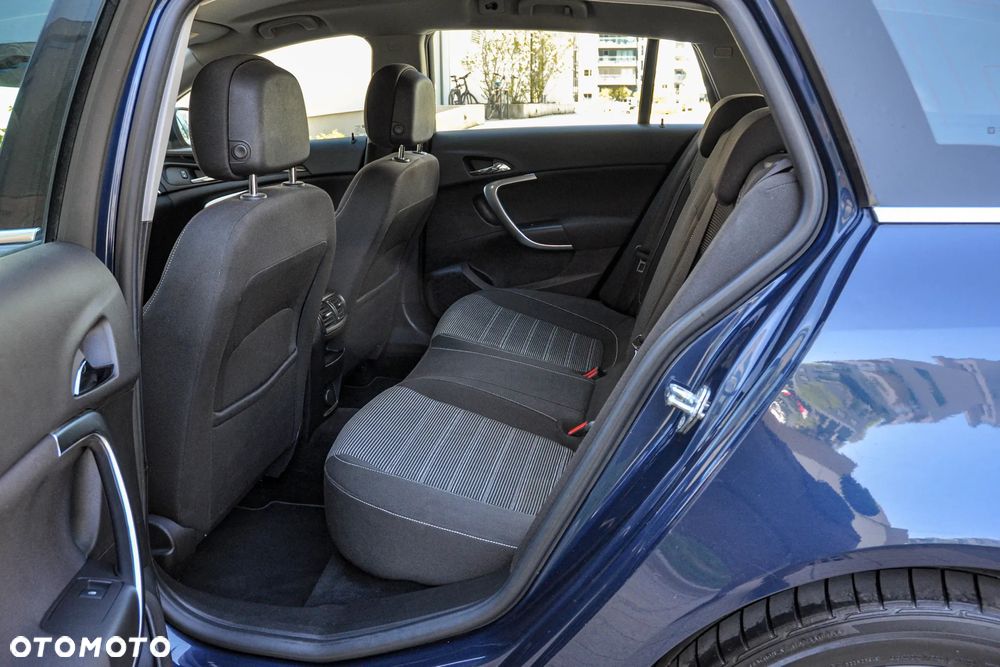 Opel Insignia - 8