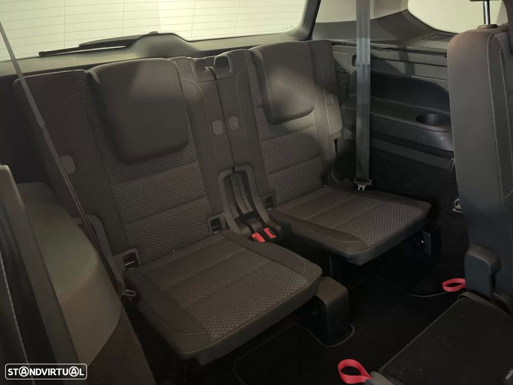 VW Touran 2.0 TDI SCR Comfortline - 22