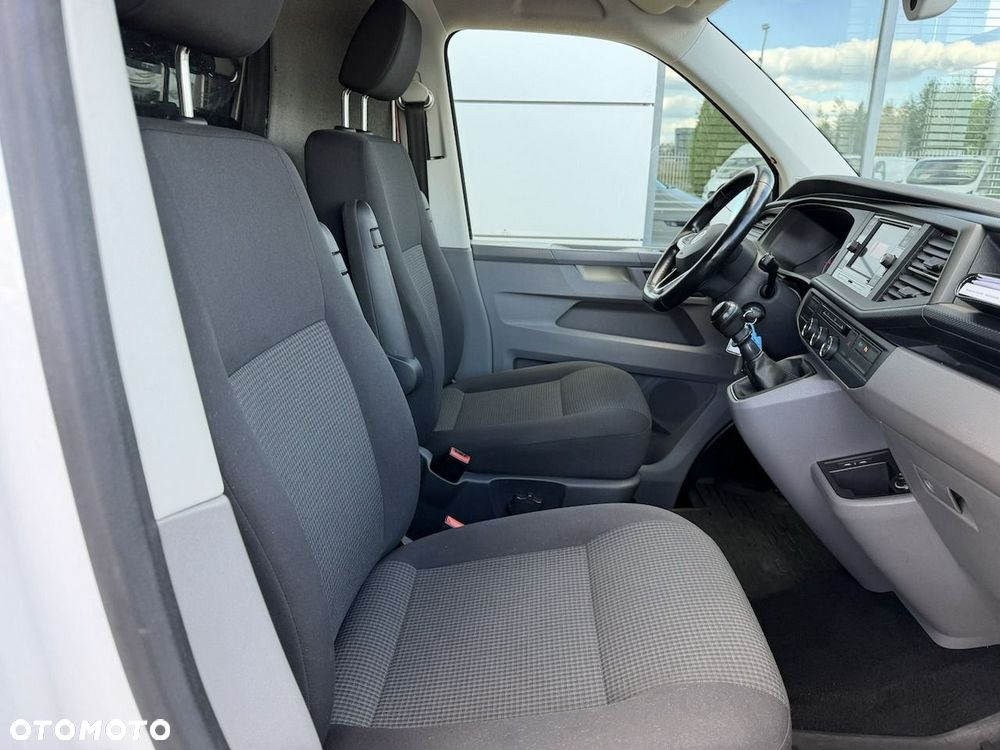 Volkswagen Transporter - 30
