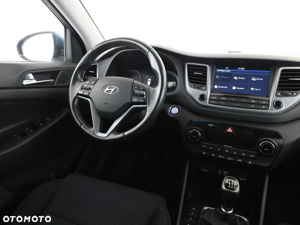 Hyundai Tucson 2.0 CRDI BlueDrive Style 2WD - 17