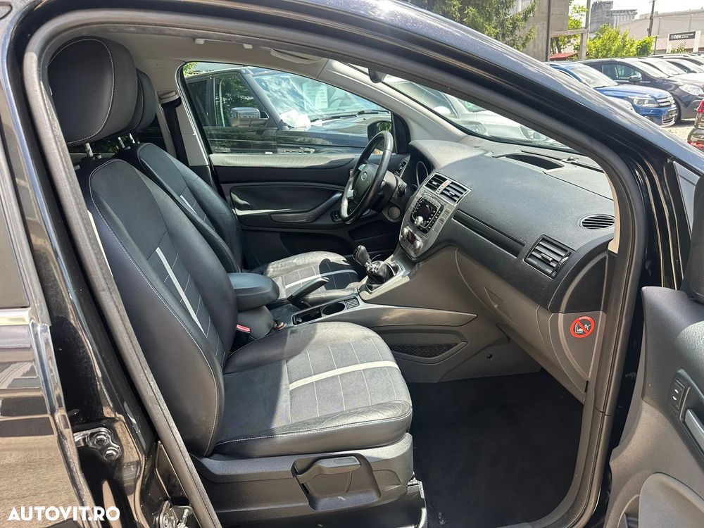 Ford Kuga 2.0 TDCi 4x4 Titanium - 10