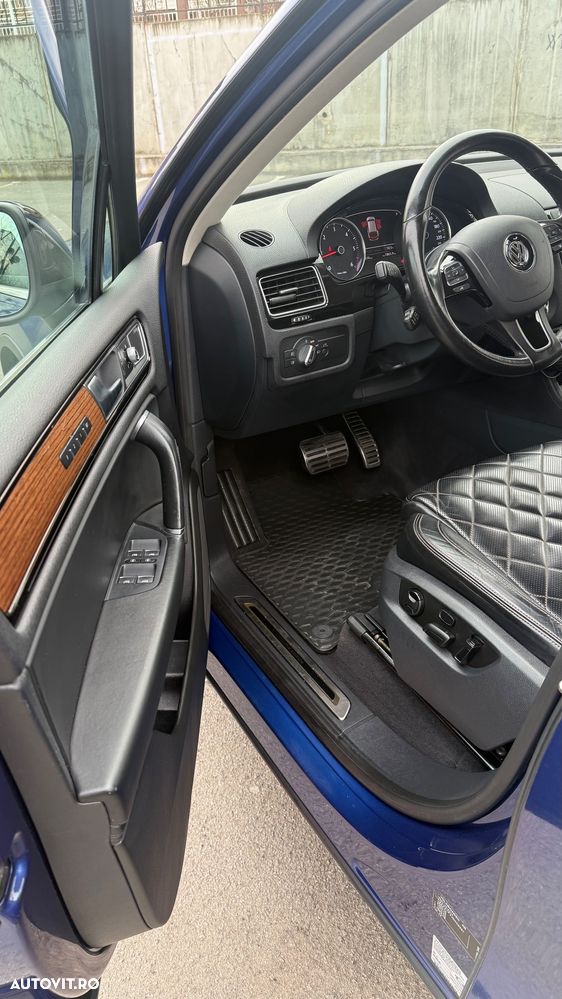 Volkswagen Touareg 3.0 V6 TDI SCR Blue Motion DPF Automatik Executive Edition - 17