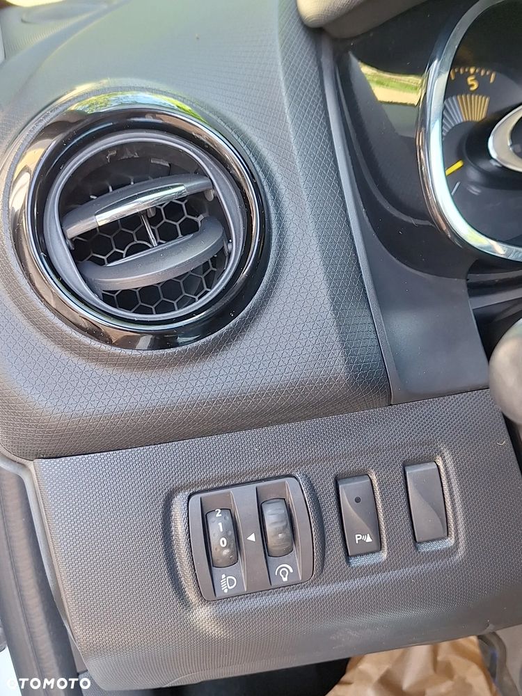 Renault Clio Energy dCi 90 EDC Intens - 14