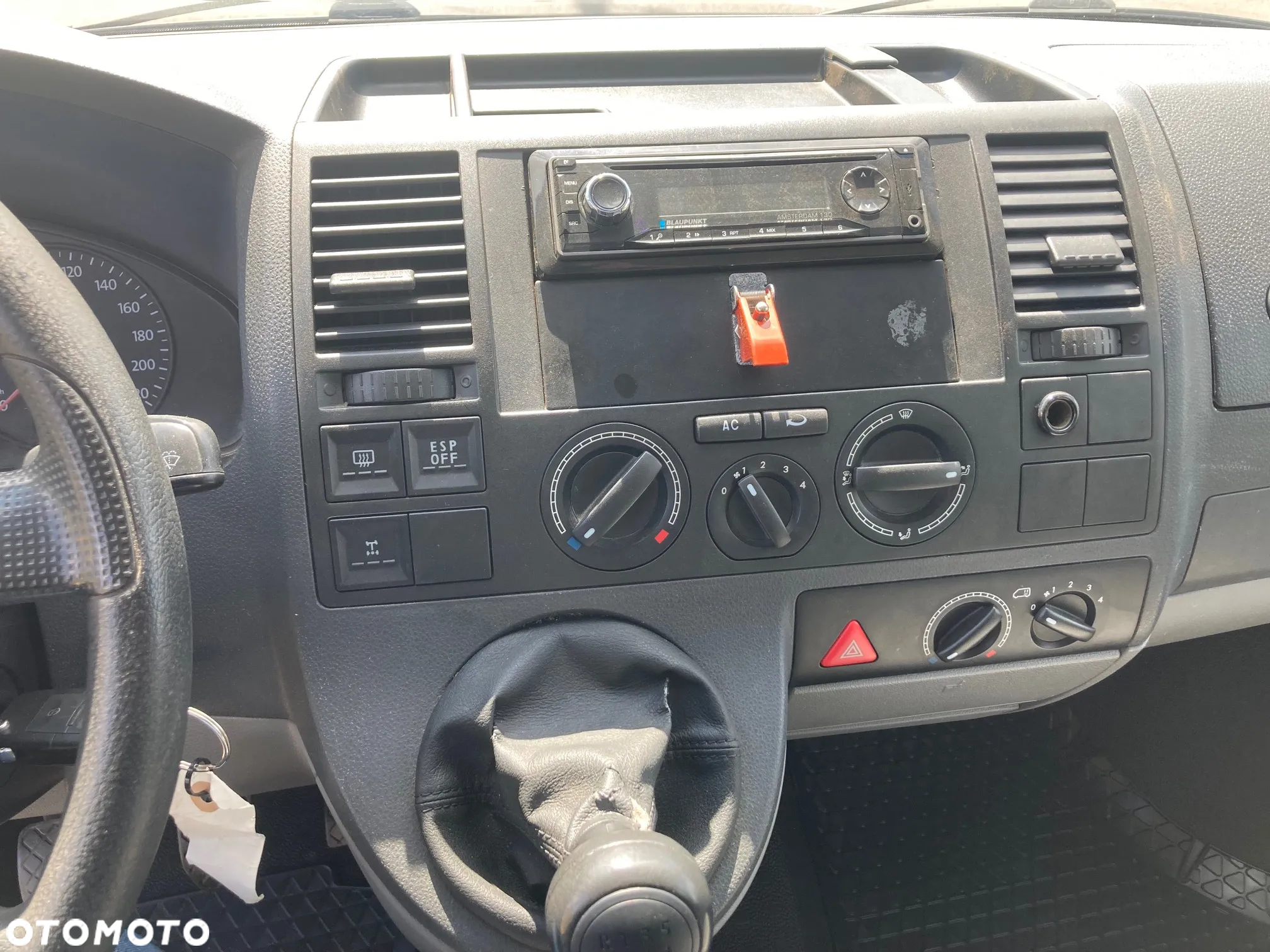 Volkswagen Transporter - 7