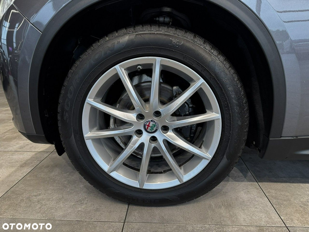 Alfa Romeo Stelvio - 11