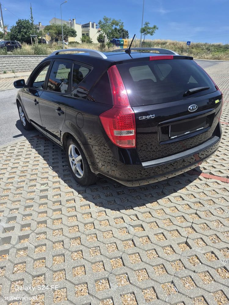 Kia Ceed SW 1.6 CRDi ECO - 4