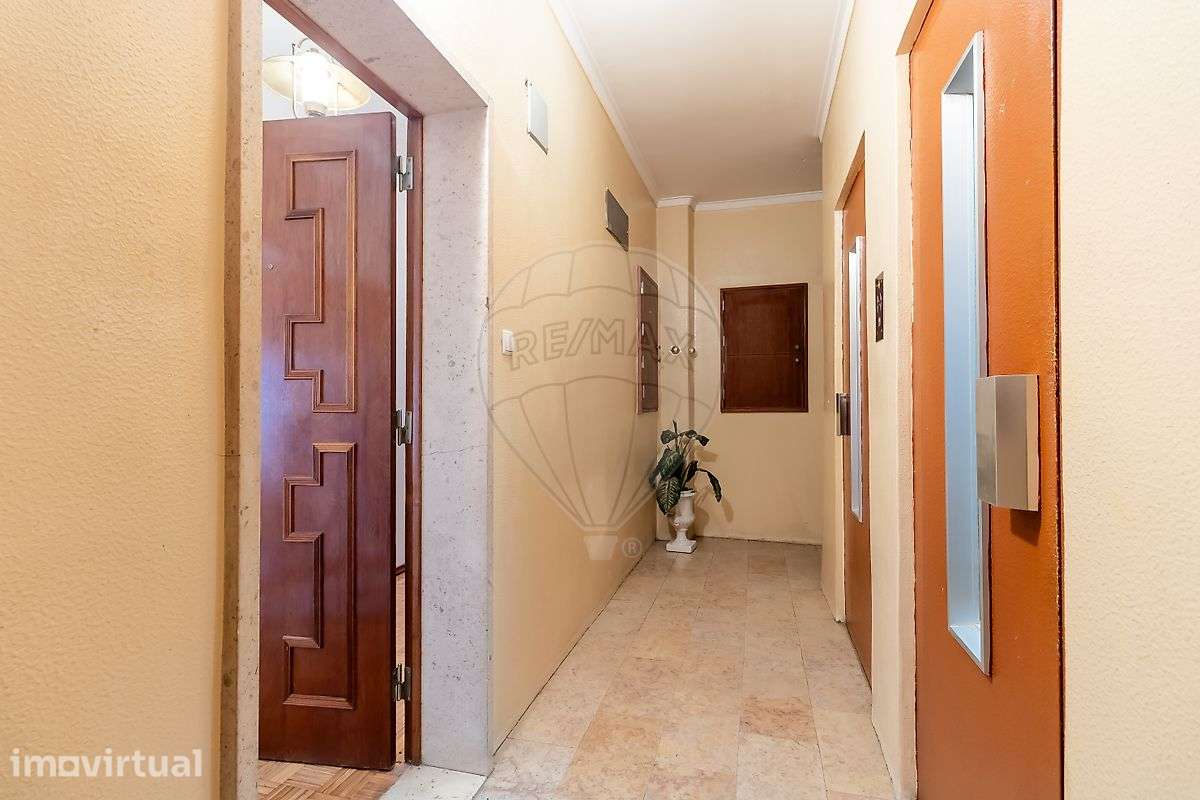 Apartamento T2 para arrendamento - Grande imagem: 2/21