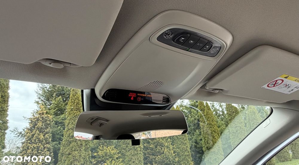 Volvo V40 D2 Geartronic Kinetic - 37