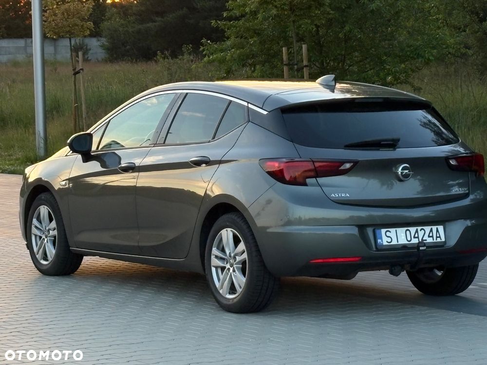 Opel Astra 1.4 T Dynamic S&S - 18