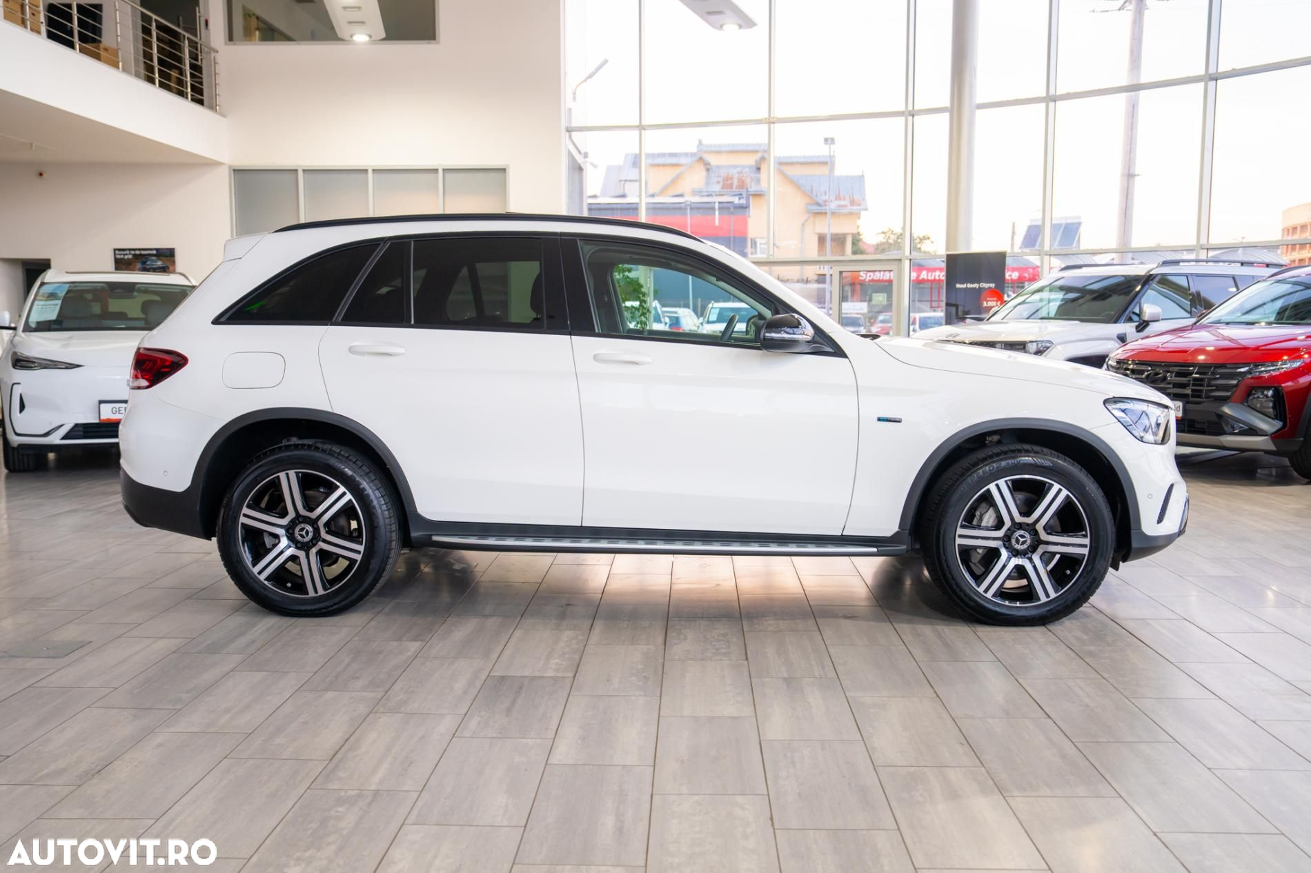 Mercedes-Benz GLC - 8