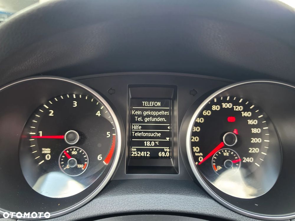 Volkswagen Golf - 23