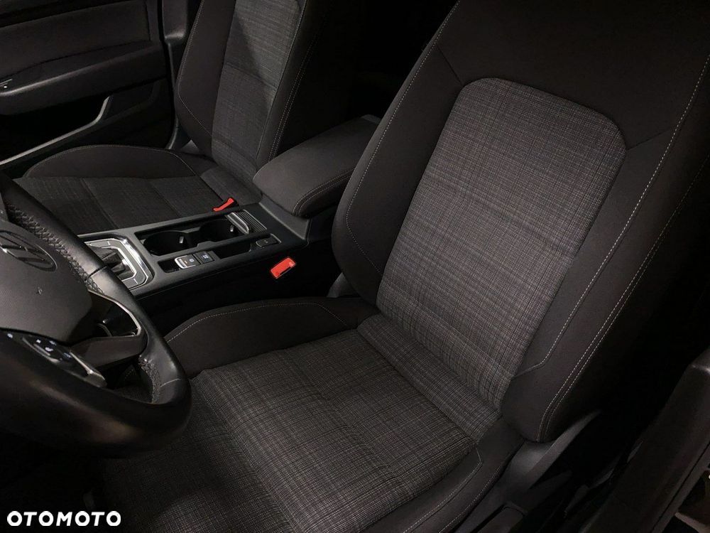 Volkswagen Passat Variant - 16