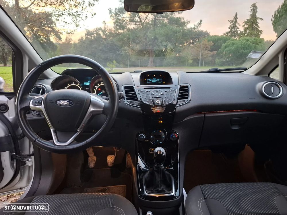 Ford Fiesta 1.0 Ti-VCT Titanium - 31