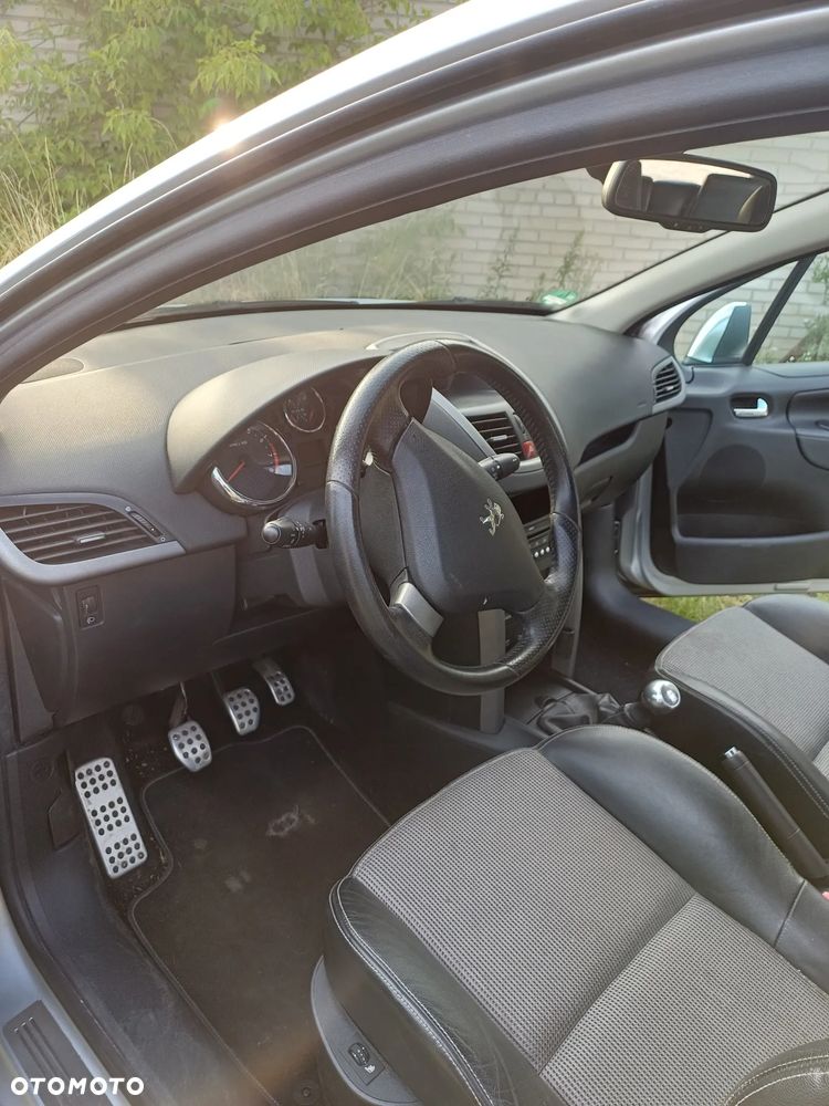 Peugeot 207 175 RC - 15